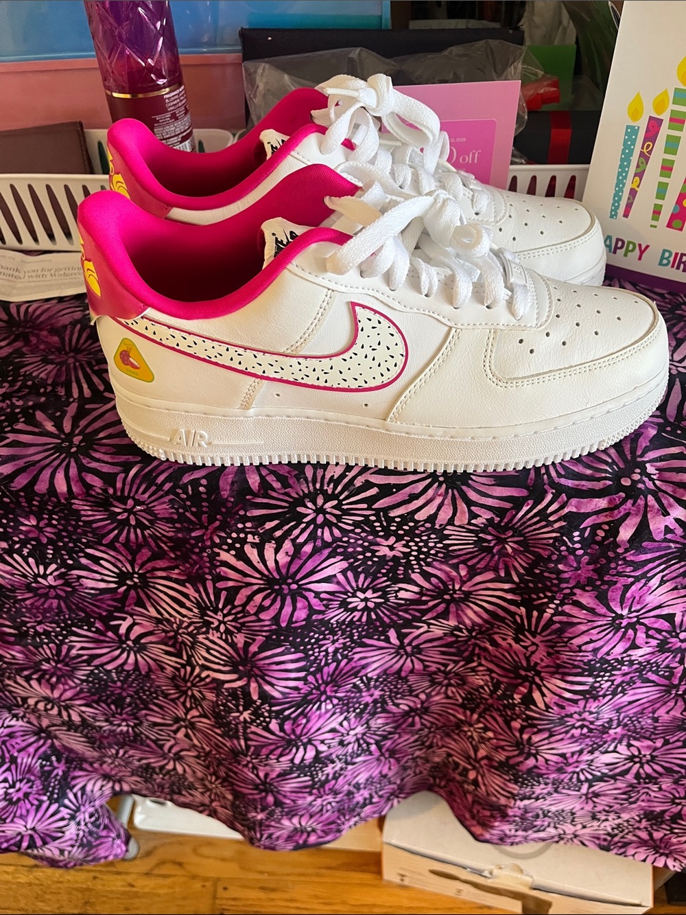 Nike Air Force One’s dragon fruit